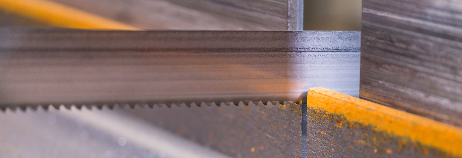 Lohnarbeiten im Maschinenpark Lohnarbeiten im Maschinenpark